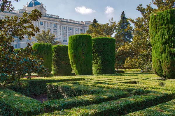 jardin royal Madrid promenade Campo del Moro parc Madrid famille
