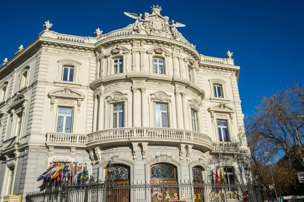 monuments Madrid centre historique Palacio de Linares Maison des Amériques