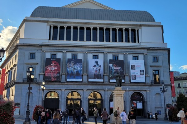 que faire à Madrid avec enfants musée original Teatro Real Madrid façade opéra