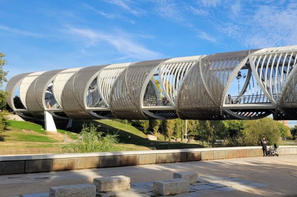 Faire du vélo en famille à Madrid promenade vélo Madrid avec enfants voie verte
