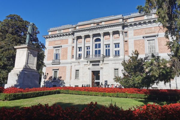 musée du Prado Madrid façade jardin botanique Madrid plantes