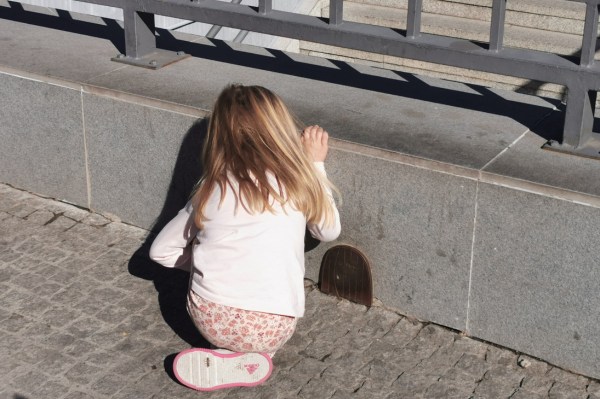 portes cachées Madrid centre ville petite porte secrète Madrid enfants