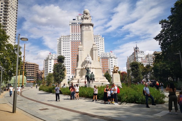 Don Quichotte et Sancho Panza Madrid Plaza de España Madrid statue Don Quichotte