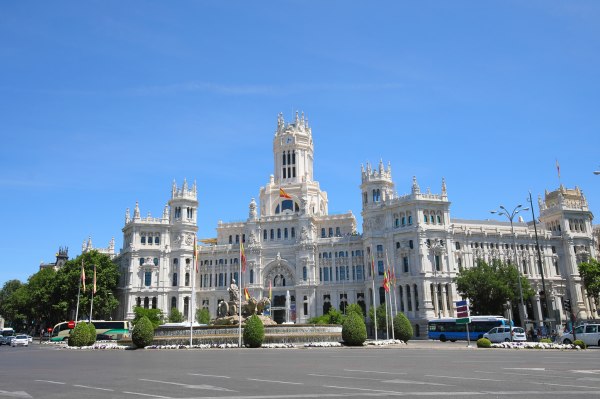 place monumentale Madrid centre Espagne place Cibeles Madrid architecture iconique