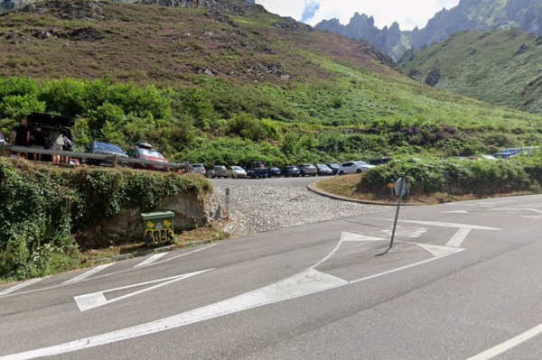Parking près du funiculaire de Bulnes autre parking poncebos