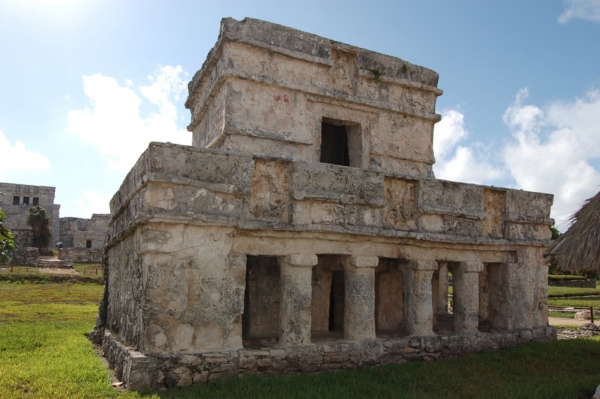 Découverte de Tulum Façade du temple des Fresques à Tulum