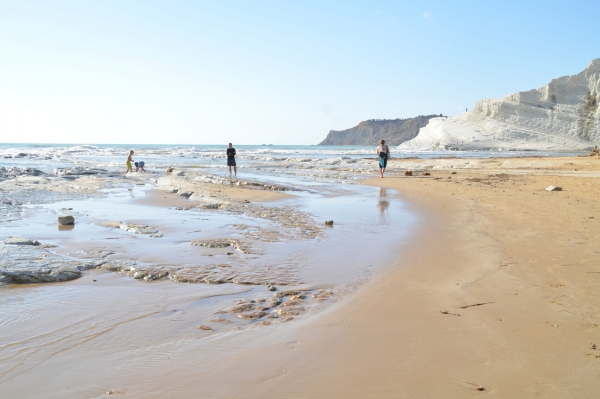plage pour se baigner en sicile Plage de sable à proximité de la Scala dei Turchi